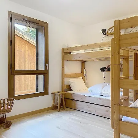 New Duplex 147 M Modern, Spacious 13 People Apartment *
