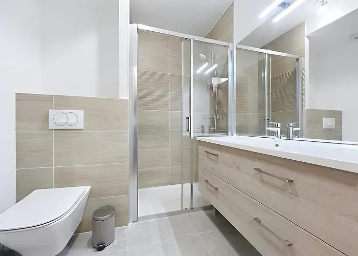 New Duplex 147 M Modern, Spacious 13 People * 拉普拉涅